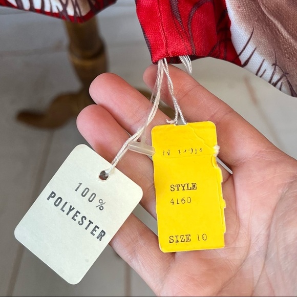 Vintage MCM Red Asian Floral Cardigan Jacket - Picture 4 of 6